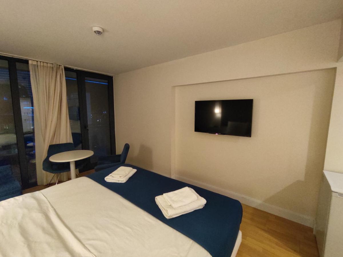 Apartament Orbi City- Ximshiashvili 7 Batoemi Buitenkant foto